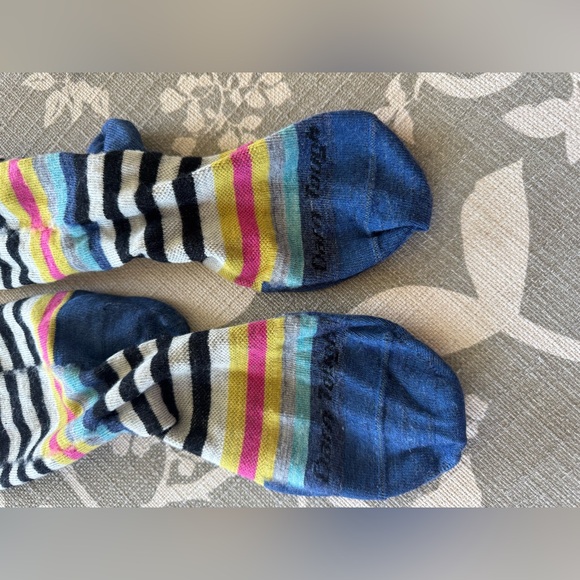 Darn Tough Socks, Size Medium - Picture 3 of 4